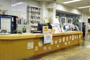 1階図書室・閲覧席